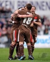 2. Fussball Bundesliga: Max Kruse, Matthias Lehmann (v.li., Pauli)