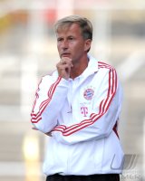 Fussball Regionalliga Sued 2011/2012: Trainer Andries Jonker (FC Bayern II)
