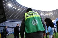 2. Fussball Bundesliga : DOPING KONTROLLE in der Muenchner ALLIANZ ARENA