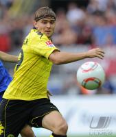 Fussball 1. Bundesliga  Saison 2010/2011: Borussia Dortmund, SCHMELZER am Ball