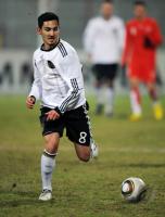 FUSSBALL LAENDERSPIEL U20: Deutschland, GUENDOGAN Einzelaktion