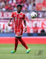 Fussball 1. Bundesliga Saison 16/17: FC Bayern Muenchen - SC Freiburg