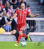 Fussball 1. Bundesliga Saison 17/18: FC Bayern Muenchen - SC Freiburg