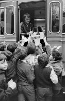 Fussball Nationalmannschaft 1971: Maier mit Fans