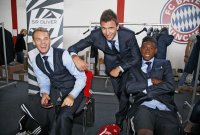 Fussball 1. Bundesliga 2013/2014: S. Oliver Einkleidung FC Bayern Muenchen