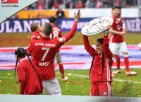 Fussball 1. Bundesliga Saison 15/16: Der FC Bayern feiert seine 26. Deutsche Meisterschaft