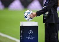 Fussball CHL 15/16 Gruppenphase: Galatasaray Istanbul - Benfica Lissabon