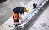 Einschieben Bahnbruecke Baustelle in Ergenzingen auf der Gaeubahn Strecke