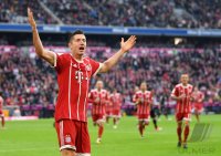 Fussball 1. Bundesliga Saison 17/18: FC Bayern Muenchen - 1. FSV Mainz 05