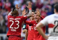 Fussball 1. Bundesliga Saison 15/16: FC Bayern Muenchen - VfB Stuttgart