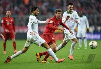 Fussball 1. Bundesliga Saison 15/16: FC Bayern Muenchen -  SV Werder Bemen