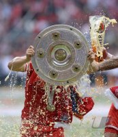 Fussball 1. Bundesliga  Saison  2012/2013:  Deutscher Meister 12/13 FC Bayern Muenchen