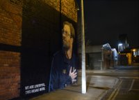Fussball CHL 18/19 Achtelfinale: Trainer Klopp (FC Liverpool) als Wandmalerei