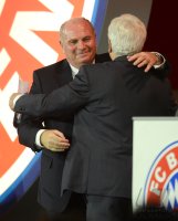 Fussball 1. Bundesliga : Jahreshauptversammlung FC Bayern Muenchen