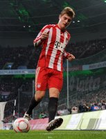 Fussball: 1. Bundesliga Saison 2010/2011, Bayern: KROOS am Ball