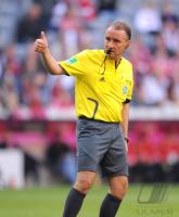 Fussball 1. Bundesliga : Schiedsrichter Lutz Wagner
