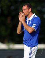 FUSSBALL, 1. BUNDESLIGA, SAISON 2010/2010: Schalke: METZELDER