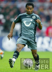 Fussball 1. Bundesliga: HANNOVER, GUZMAN Einzelaktion