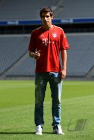 Fussball 1. Bundesliga, Saison 2012/2013:  Pressekonferenz mit  Javi Martinez