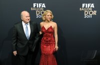 Fussball International  FIFA Ballon d Or 2011:  FIFA Praesident Blatter (Schweiz) und Saengerin  Shakira (Kolumbien)