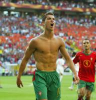 Fussball International Euro 2004:    JUBEL Cristiano RONALDO (POR)