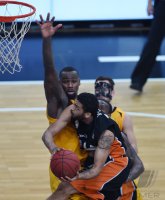 Basketball 1. Bundesliga 15/16 Hauptrunde: Walter Tigers Tuebingen - ratiopharm Ulm