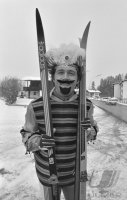 Fussball  Beckenbauer beim Langlaufen