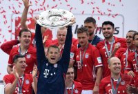 Fussball 1. Bundesliga Saison 15/16: Der FC Bayern feiert seine 26. Deutsche Meisterschaft
