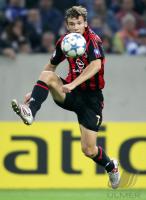 Fussball International UCL: Mailand, SHEVCHENKO Einzelaktion am Ball