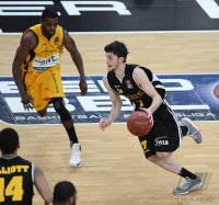 Basketball 1. Bundesliga 2012/2013:  Walter Tigers Tuebingen -Neckar Riesen Ludwigsburg