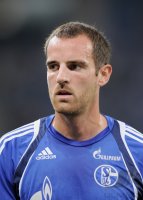 Fussball 1. Bundesliga  Saison 2010/2011 Christoph Metzelder (FC Schalke 04)