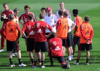 Fussball 1. Bundesliga 11/12: FC Bayern Muenchen Training in Doha