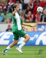 Fussball 1. Bundesliga: Wolfsburg, KLIMOWICZ Einzelaktion