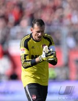 Fussball 1. Bundesliga  Saison  2012/2013:  JUBEL Torwart Raphael Schaefer (1 FC Nuernberg)