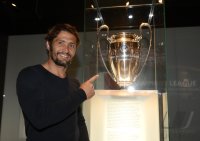 Fussball 1. Bundesliga: Die Erlebniswelt des FC Bayern Muenchen in der Allianz Arena