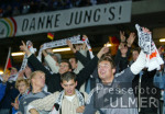 Fussball - EM-Qualifikation: Deutschland - Island, Jubelnde Fans