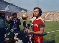 Fussball 1. Bundesliga: Beckenbauer bekommt Ehrung zum Fussballer des Jahres