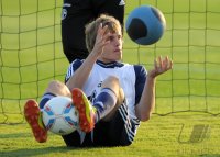 Fussball 1. Bundesliga 11/12: FC Schalke Training in Doha