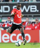 FUSSBALL, 1. BUNDESLIGA, 5. Spieltag: Hannover, YA KONAN Einzelaktion