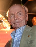 Fussball 1. Bundesliga: Die Erlebniswelt des FC Bayern Muenchen in der Allianz Arena