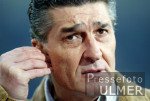 Fussball 1. Bundesliga: Schalke, Manager Assauer, Portrait