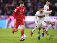 Fussball 1. Bundesliga Saison 18/19: FC Bayern Muenchen - VfB Stuttgart