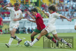Fussball INTERNATIONAL  EURO 2004  Spanien - Portugal