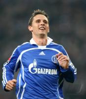 Fussball 1. Bundesliga: Schalke, LOEVENKRANDS