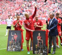 Fussball 1. Bundesliga Saison 18/19: FC Bayern Muenchen  - Eintracht Frankfurt