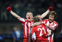 Fussball CHL  Saison 2010/2011: Bayern JUBEL Bastian Schweinsteiger, Philipp Lahm, Franck Ribery, Holger Badstuber (v.li.)