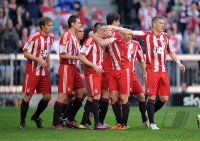 Fussball 1. Bundesliga : JUBEL nach dem TOR zum 1:0 mit  Andreas Ottl,  Miroslav Klose, Philipp Lahm,  Franck Ribery,  Bastian Schweinsteiger (v. li., FC Bayern Muenchen)