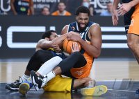 Basketball 2. Bundesliga  20/21: Tigers Tuebingen - Rostock Seawolves