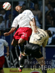 Fussball 1. Bundesliga: Hamburg - Bayern, Zweikampf
