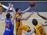 Basketball  1. Bundesliga  10/11  Walter Tigers Tuebingen - BBC Bayreuth